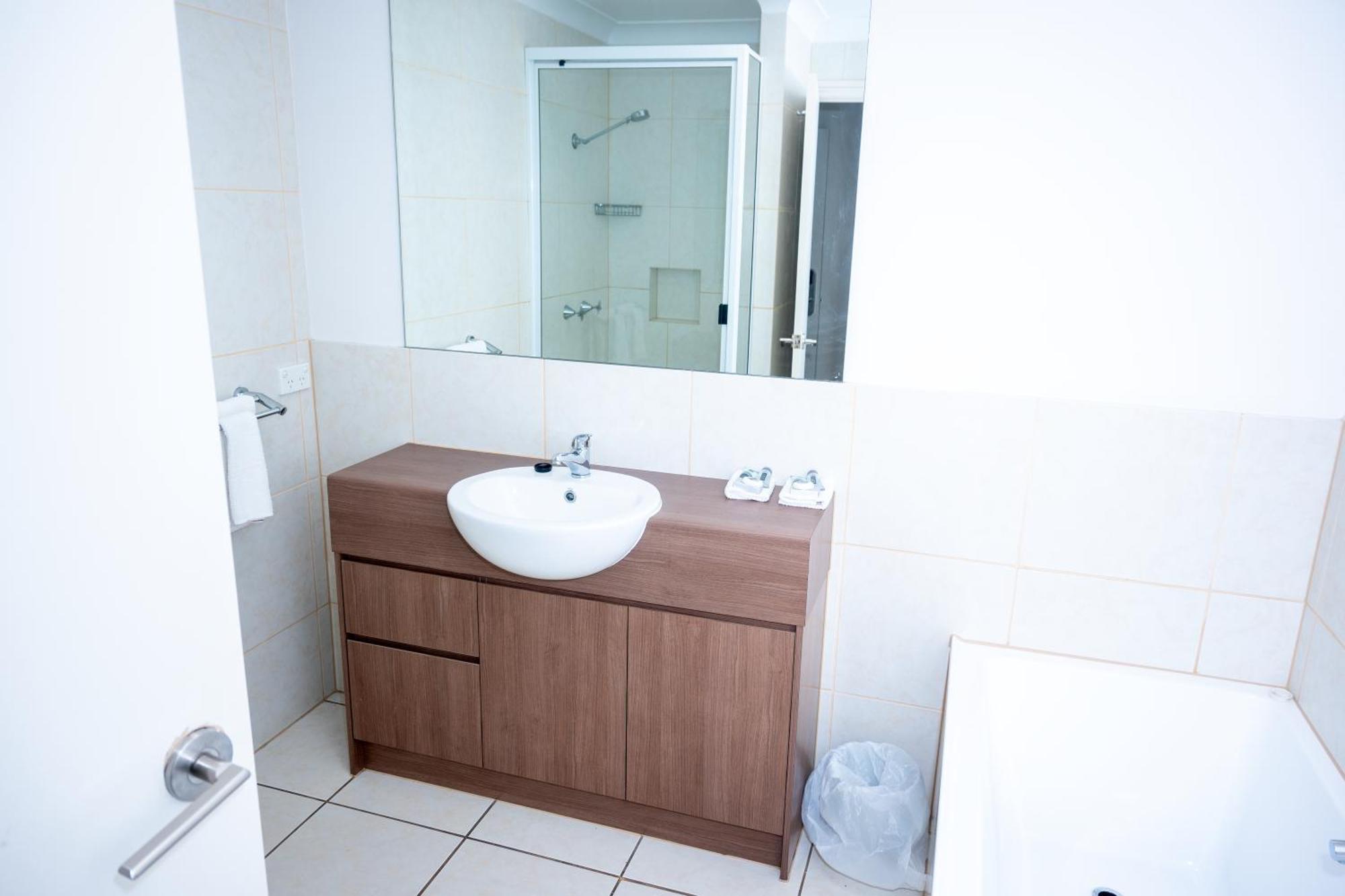 The Australian Hotel Motel Дэлби Экстерьер фото